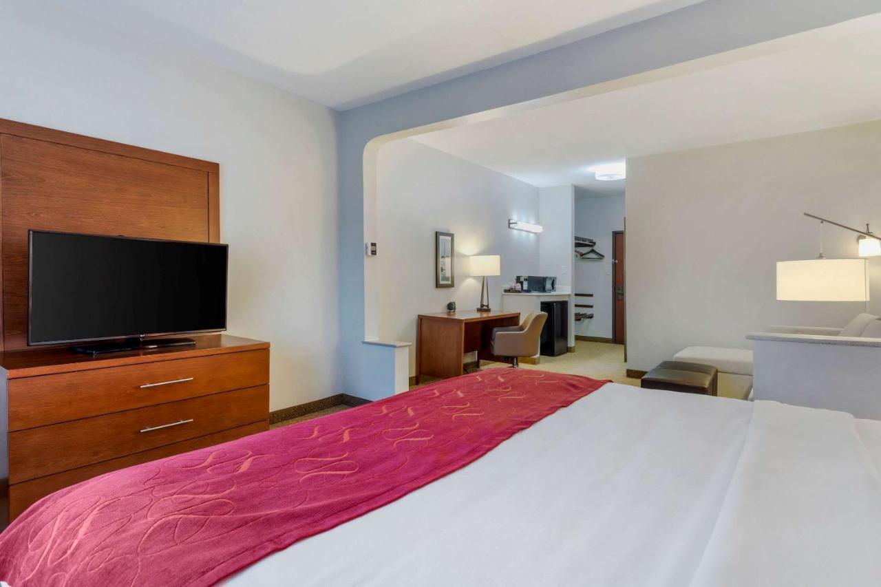 Comfort Suites Ла Порт Екстериор снимка