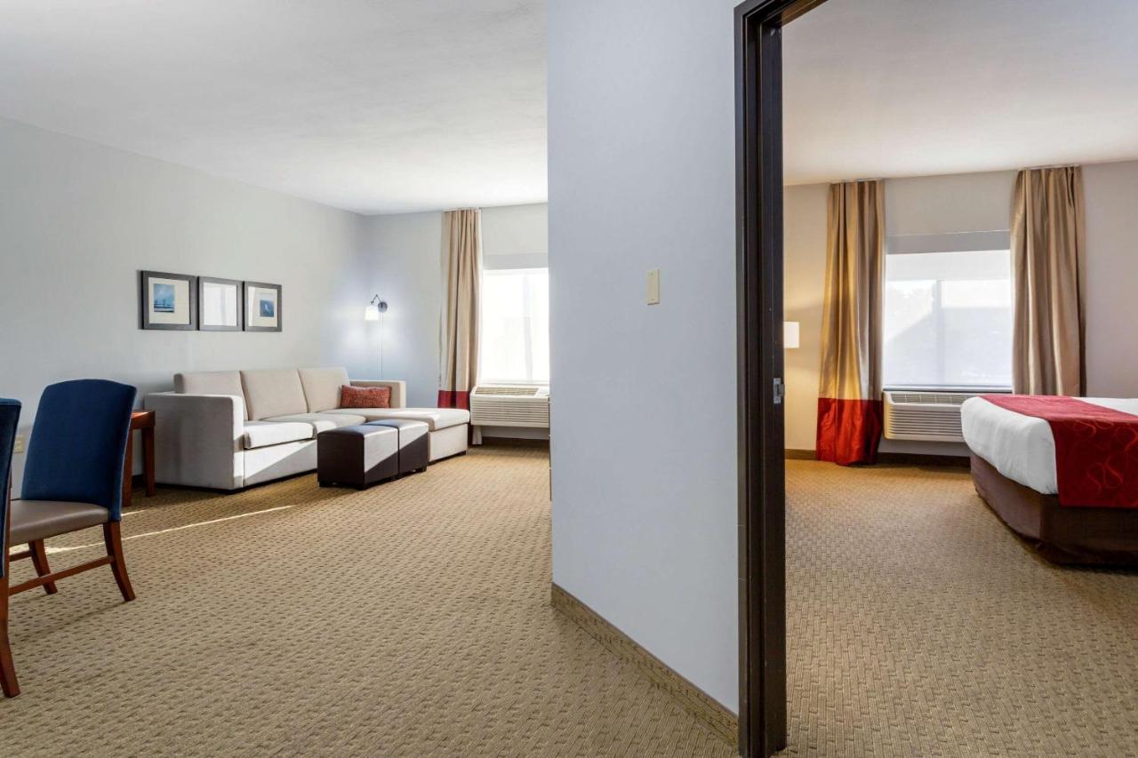 Comfort Suites Ла Порт Екстериор снимка