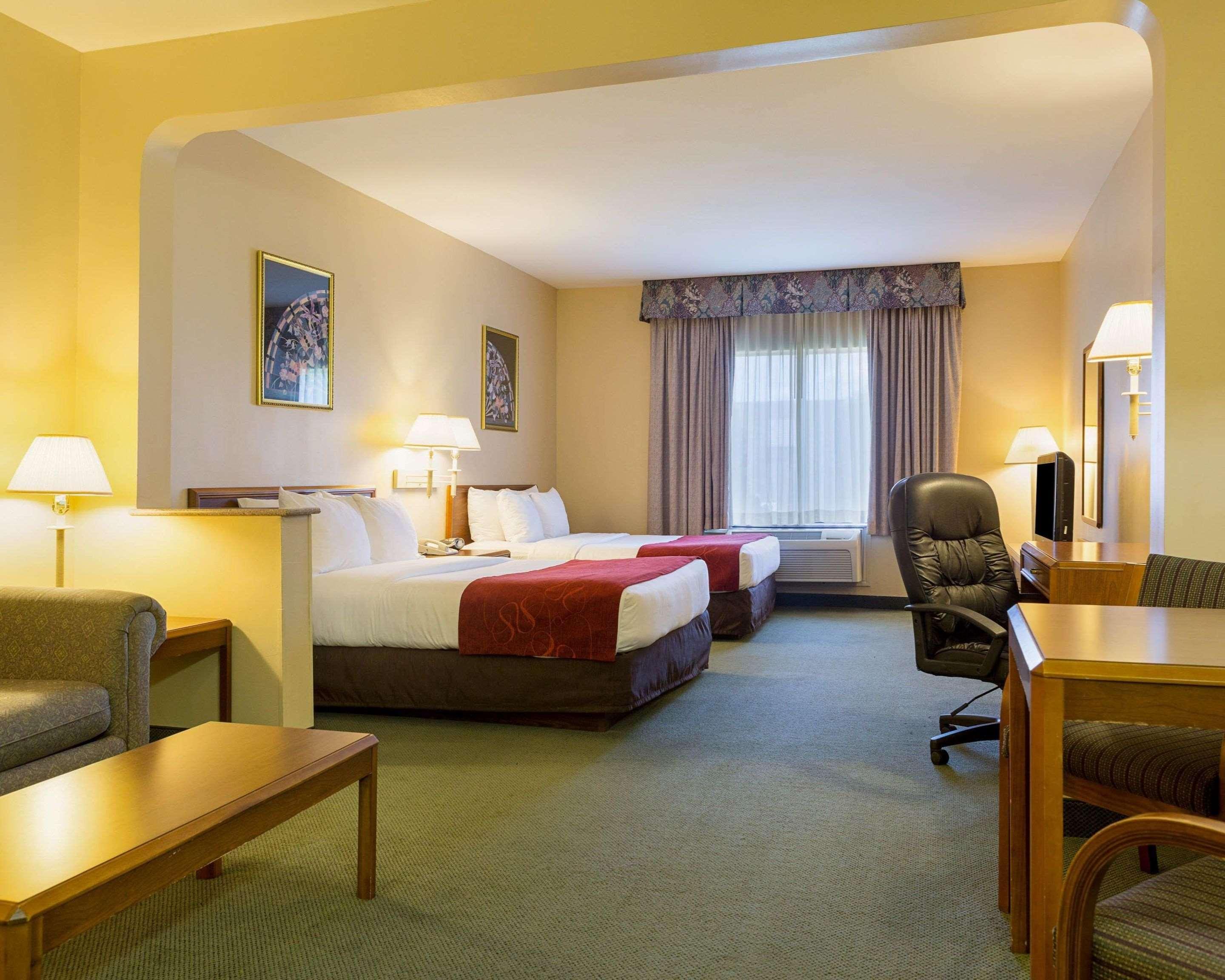Comfort Suites Ла Порт Екстериор снимка