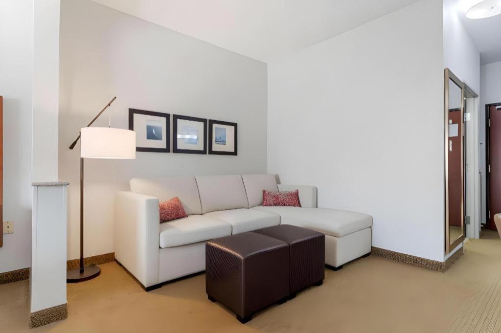 Comfort Suites Ла Порт Екстериор снимка