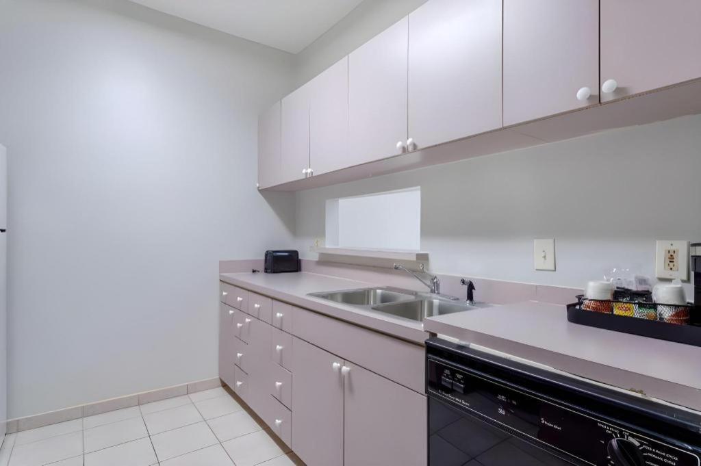 Comfort Suites Ла Порт Екстериор снимка