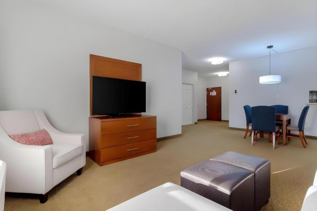 Comfort Suites Ла Порт Екстериор снимка